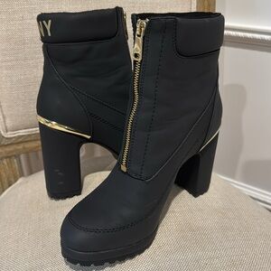 Dkny lug sole ankle boots